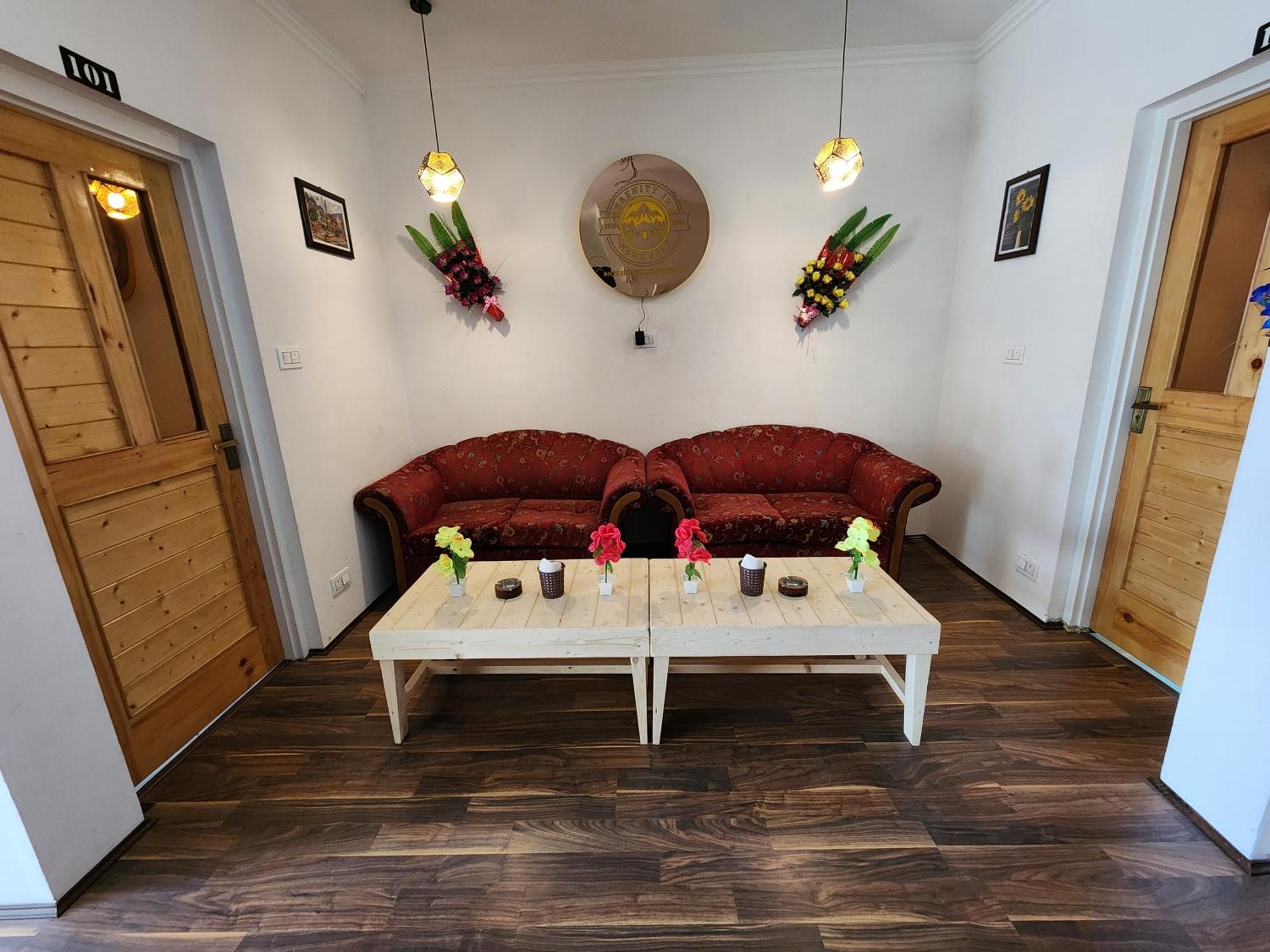 Serenity Inn Home Stay Srīnagar Dış mekan fotoğraf