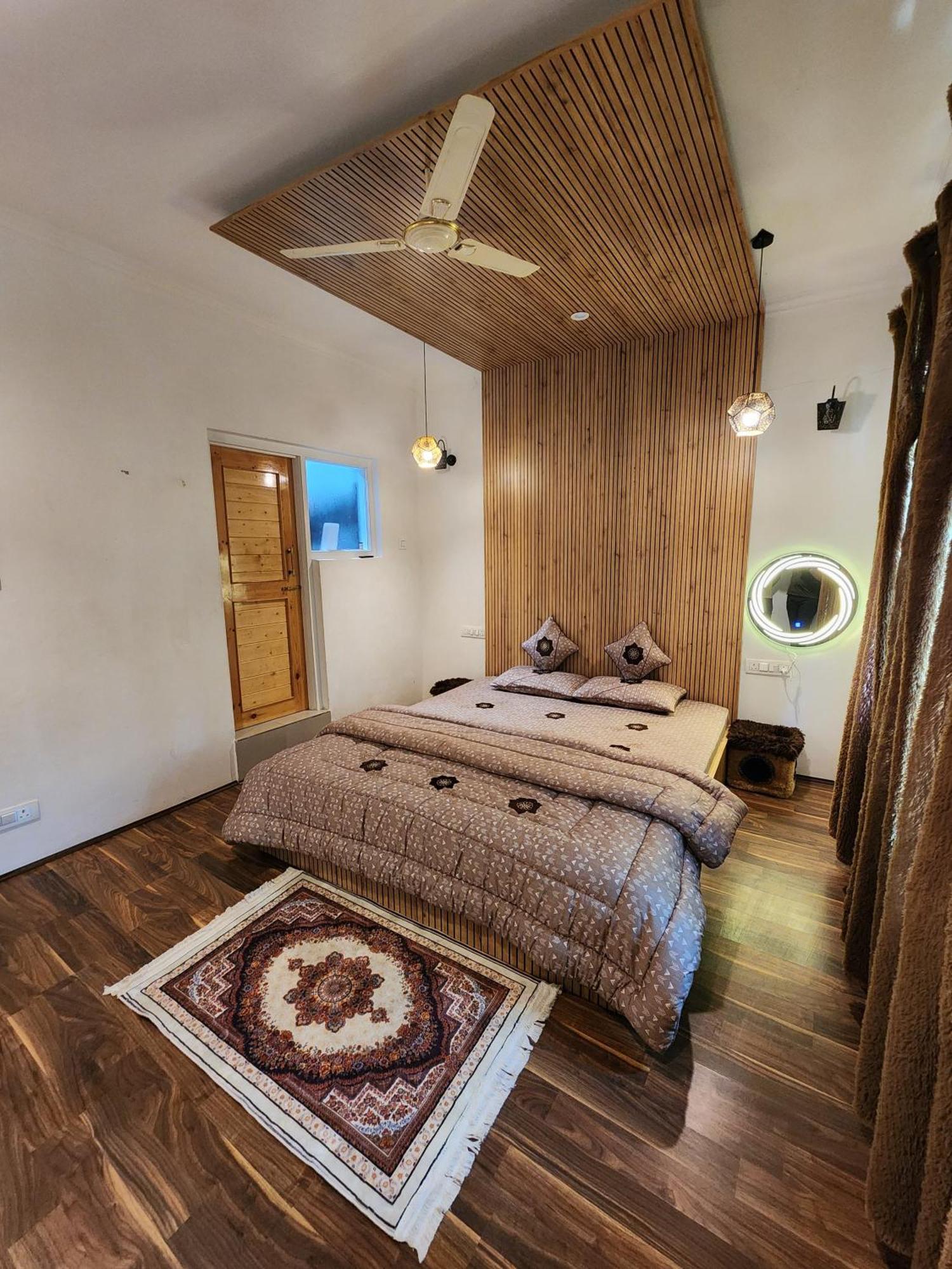 Serenity Inn Home Stay Srīnagar Dış mekan fotoğraf